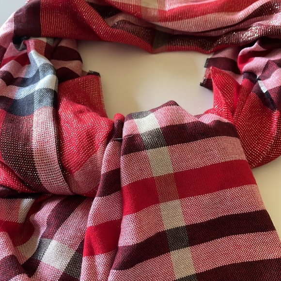 Two long colorful scarves with a touch of silver. Lightweight, crosses seasons. - Picture 6 of 9